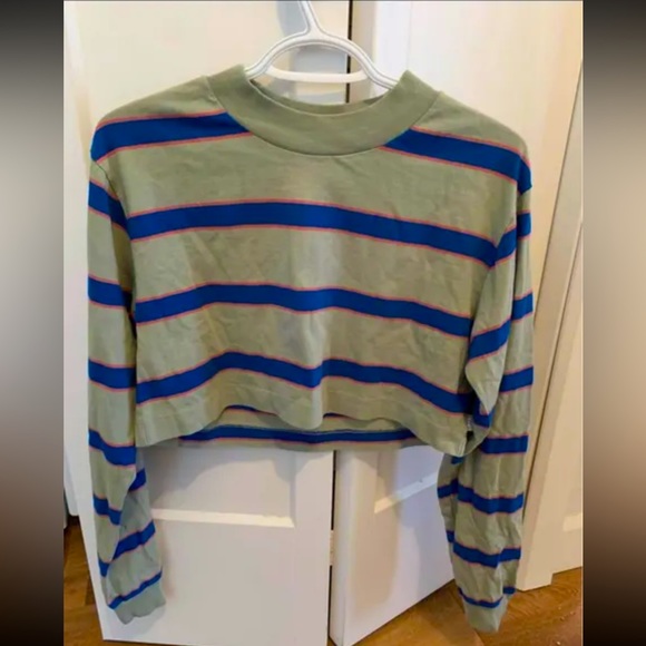 TNA cropped top - Picture 1 of 1